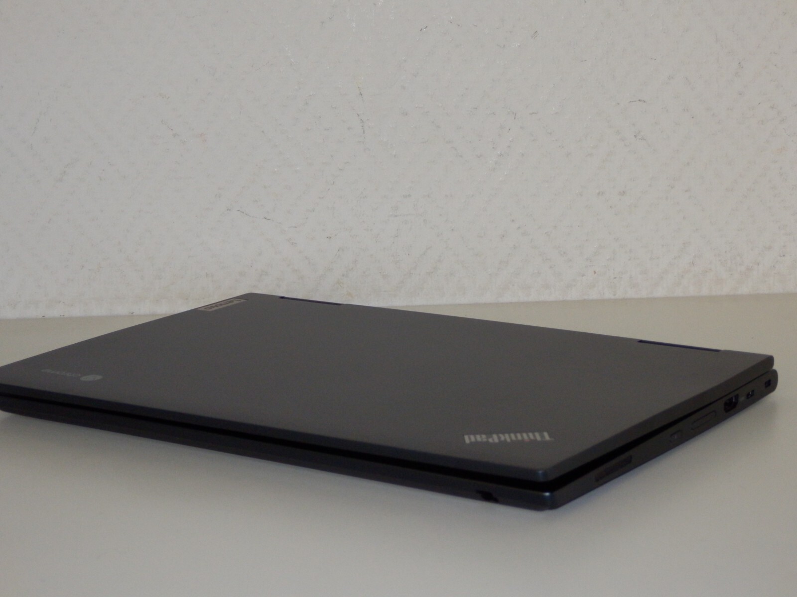 Lenovo ThinkPad C13 Yoga Gen 1 Chromebook, 13.3″ FHD, Athlon Gold 4GB/64GB eMMC