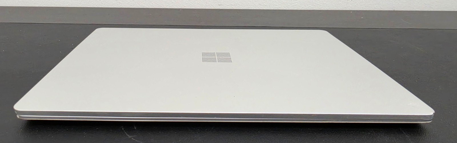 Microsoft Surface Laptop Go 2 – 12.4″ – i5-1135G7 16 GB Ram 256GB SSD Win 11