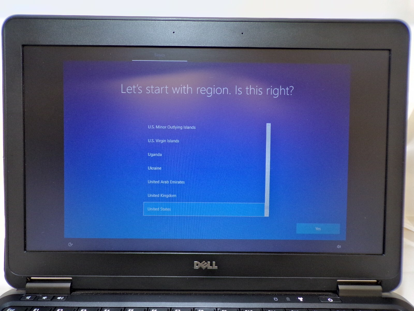Dell Latitude E7240 Ultrabook, i5, 128GB SSD, 8GB 12.5″ Laptop, Windows 10 Pro