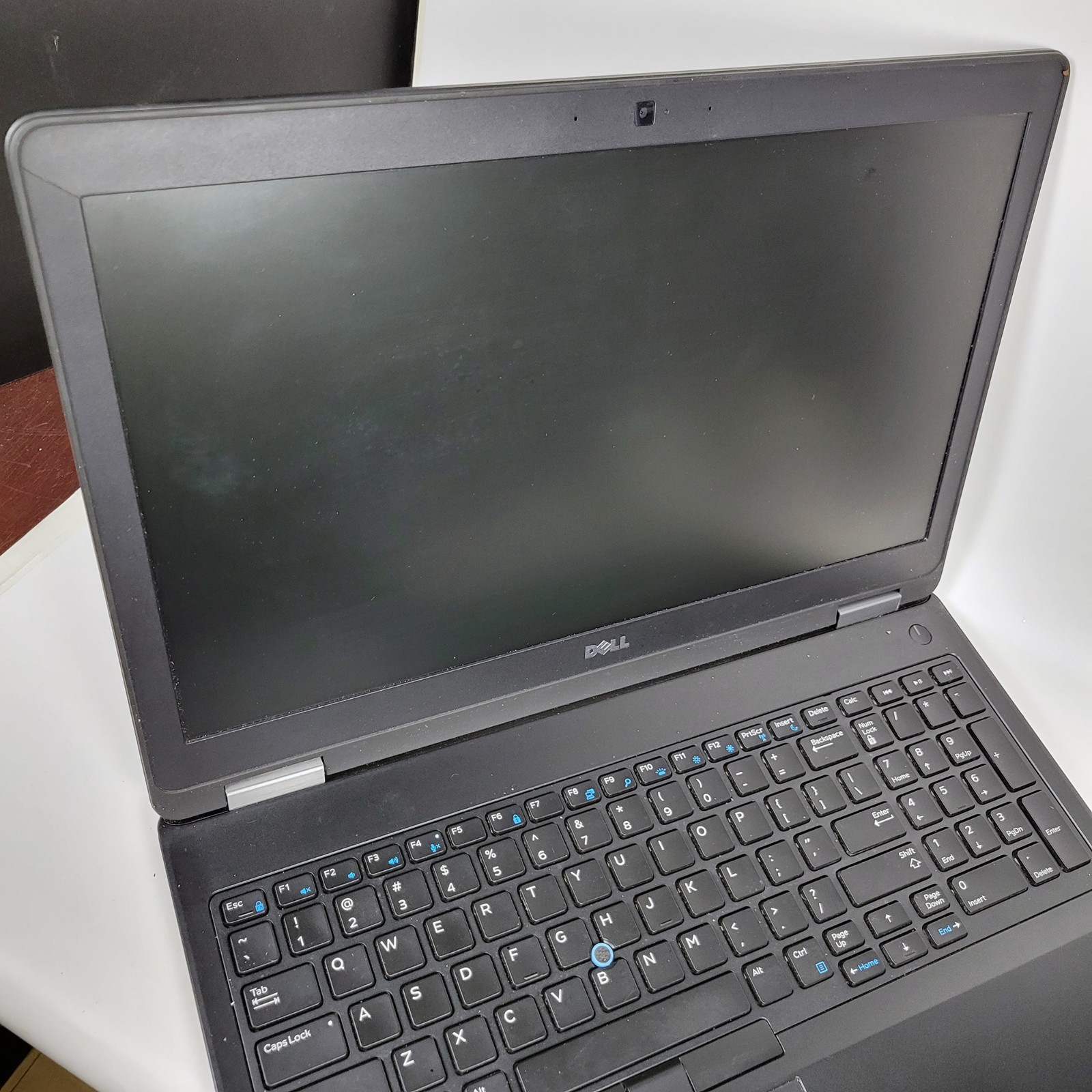 REPAIR ~ Dell Latitude E5570, 15.6″, i5-6200U, 2.4GHz, 8GB, 112GB W11 Pro