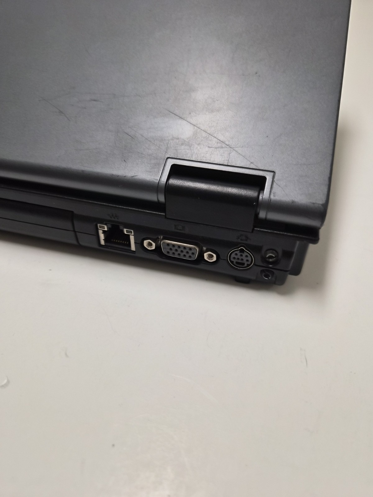 HP Compaq 6515b AMD TURION 64 X2 TL-60 2GB RAM 15.4″ 120GB SSD Vista Business