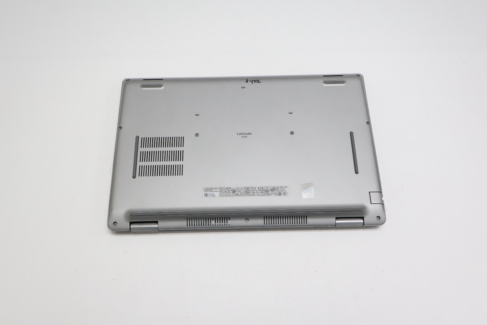 Dell Latitude 5531 15.6″ i7-12800H 2.4GHz 16GB RAM 500GB SSD MX550 Win 11 Pro