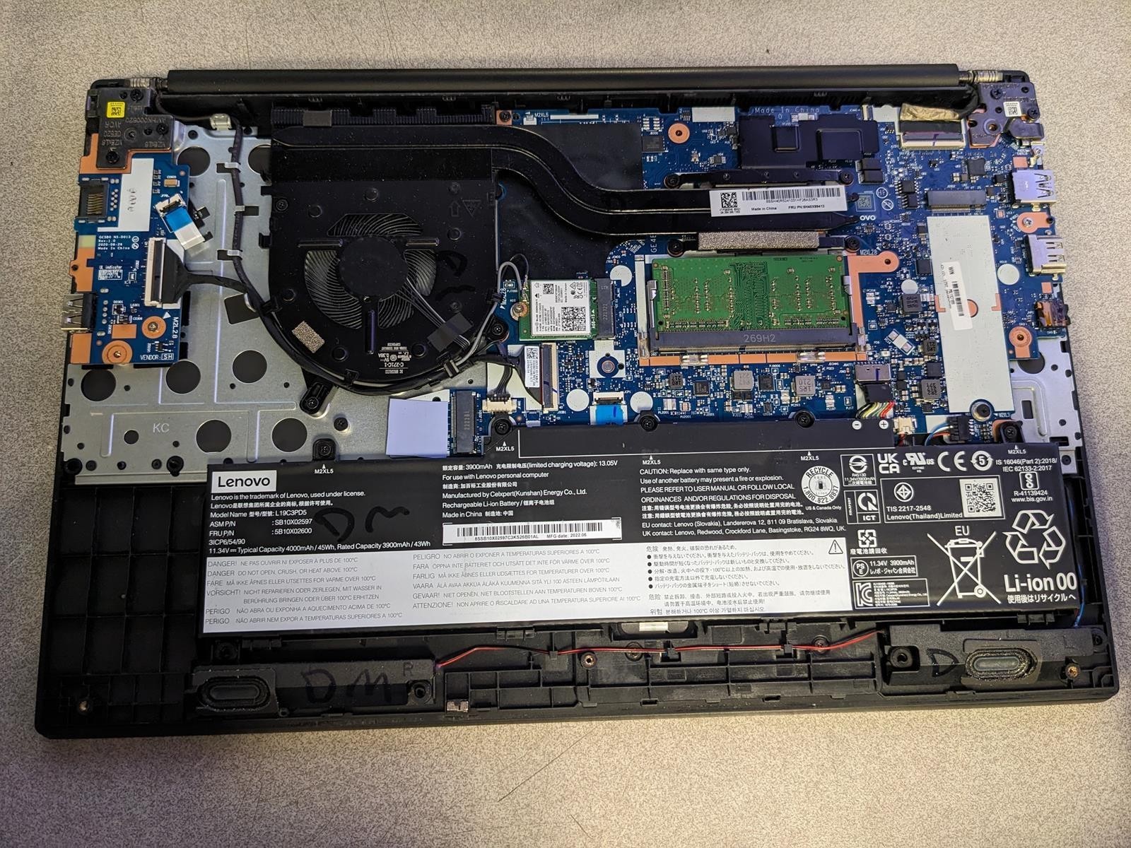 LENOVO THINKPAD E15 GEN 2 i7-1165G7 @ 2.8GHz, 4GB RAM, NO HDD/OS – (FOR PARTS)