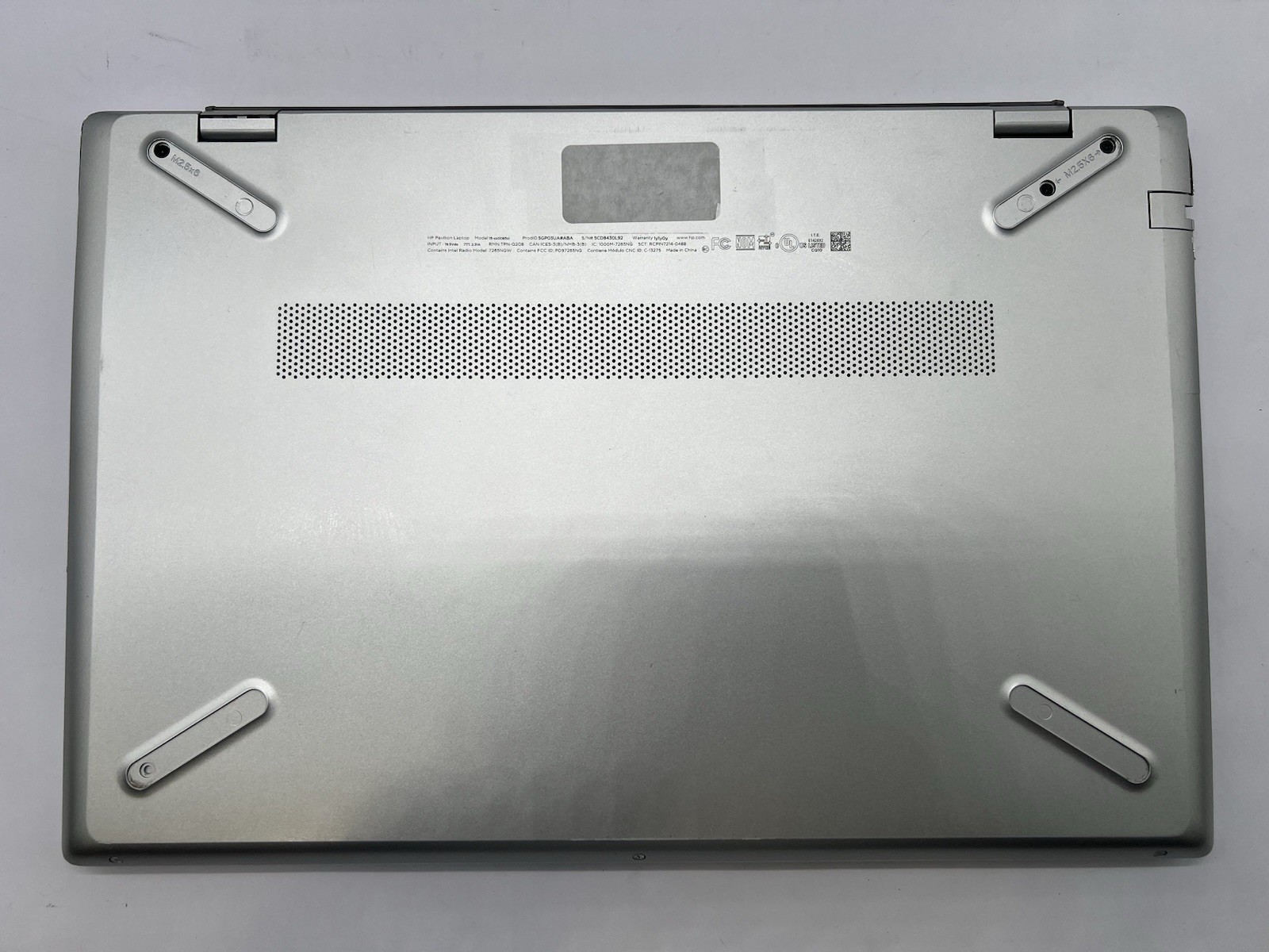 HP Pavilion 15-cs0085cl, i7-8550U, 4GB RAM, 1TB SATA, 256 GB SSD-No OS/AC