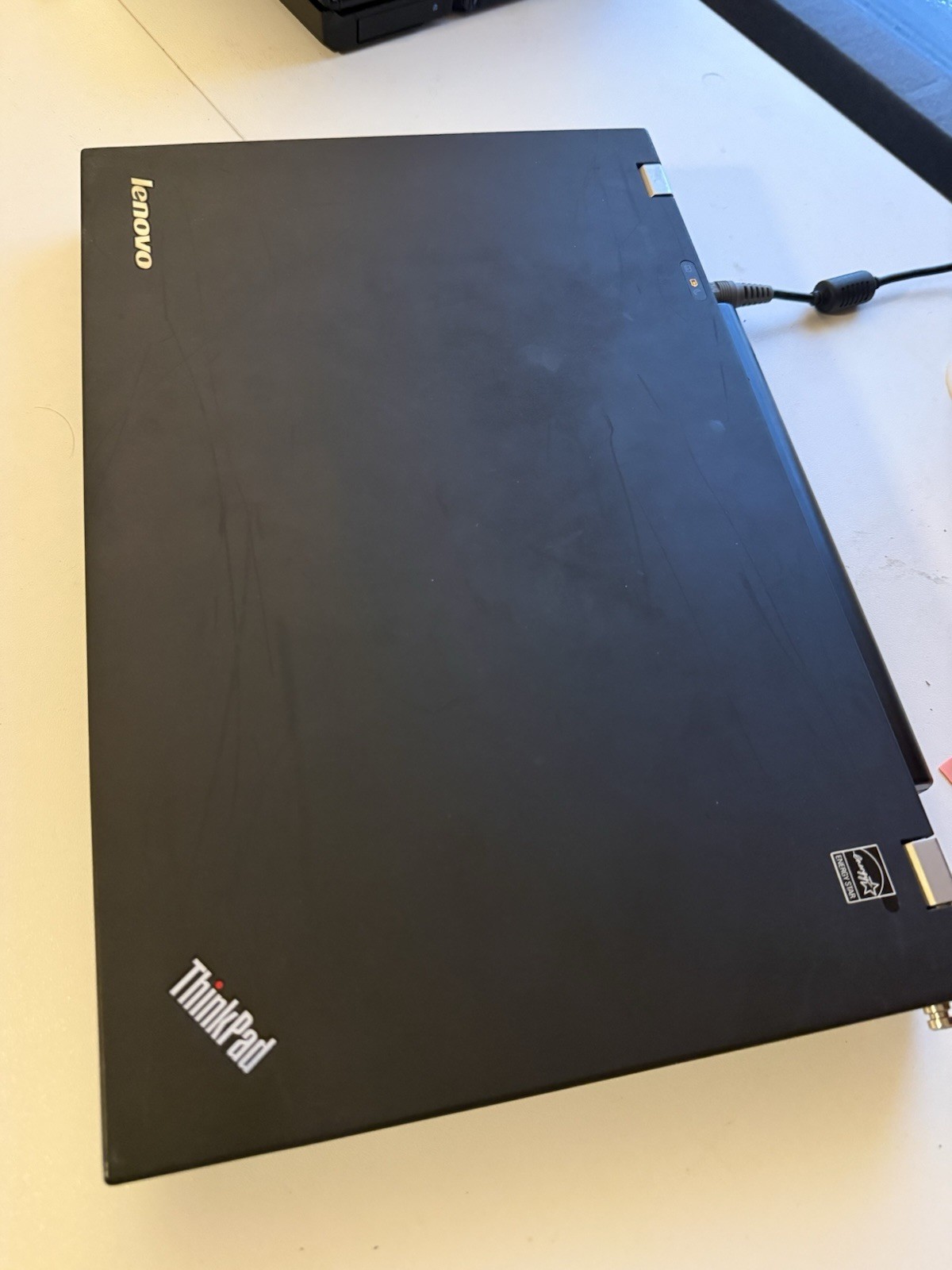 Lenovo ThinkPad W520 – i7 2920xm – 16GB RAM – 2x250gb SSD – Linux Mint – 2000M