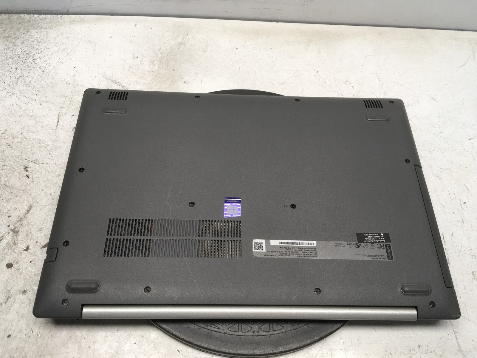 Lenovo IdeaPad 320-15IKB Touch Intel i5-8250U 1.6GHz 12 GB NO HDD No Batt