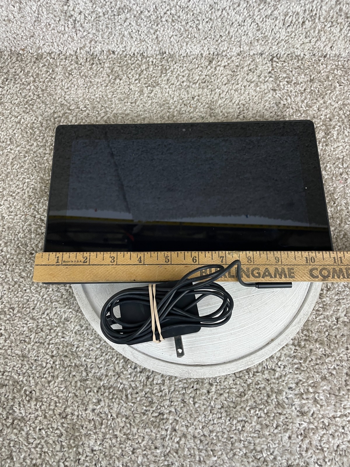 Vintage Microsoft Surface Windows RT Windows Tablet 10.6 inch Black with Adapter