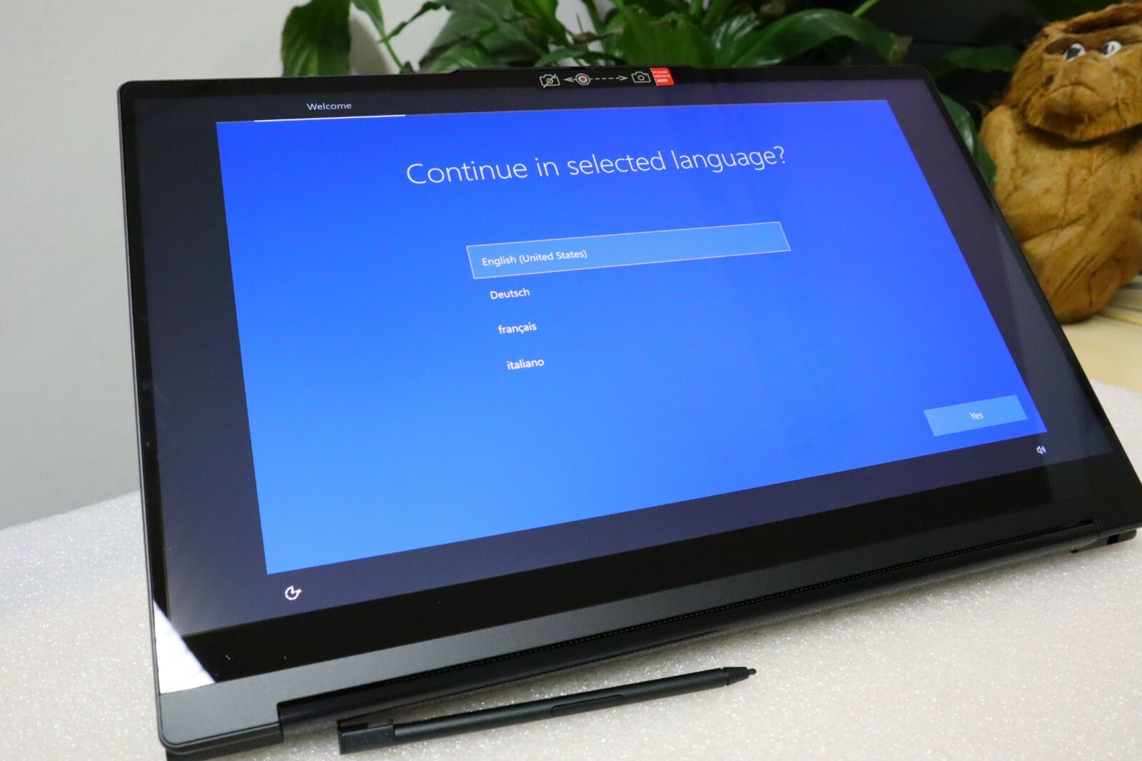 VAT-FREE: US-ENGLISH LENOVO YOGA 9 I7-1185G7 UHD-TOUCH 16GB PEN ENGLISH 2-in-1