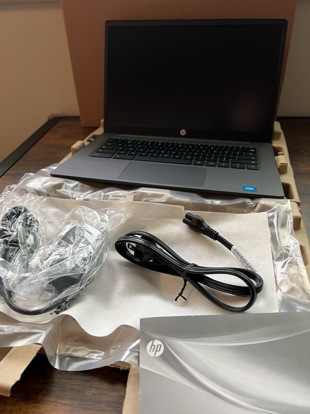 HP Chromebook 14” P/N A2MQ5AV Brand New Sealed Box