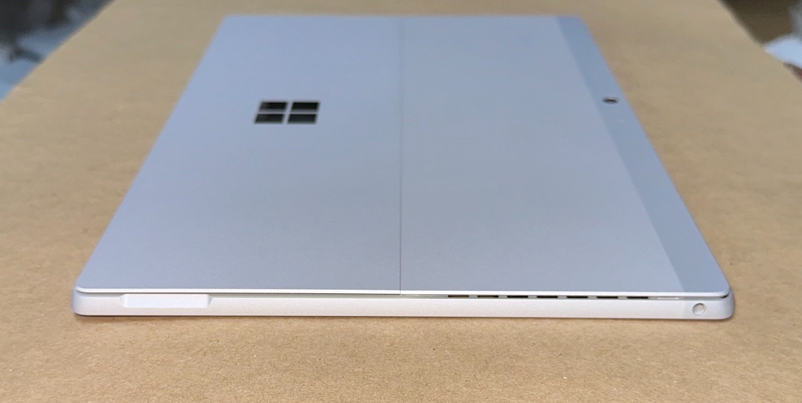 Microsoft Surface Pro 5 LTE, 1807, 12.3″ i5, 4GB, 128GB Wi-Fi + Cellular – A