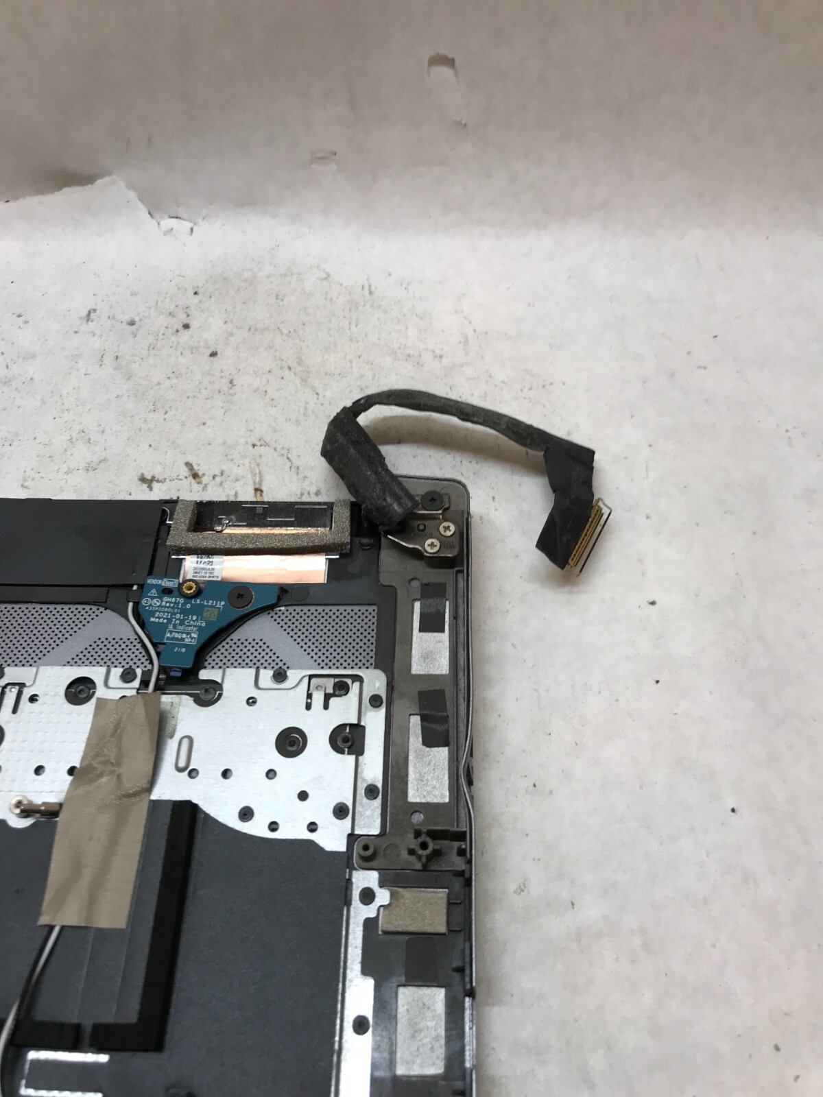 Acer Predator Triton 500 SE 15″ Chassis+Screen NO MOTHERBOARD For Parts AS IS DW