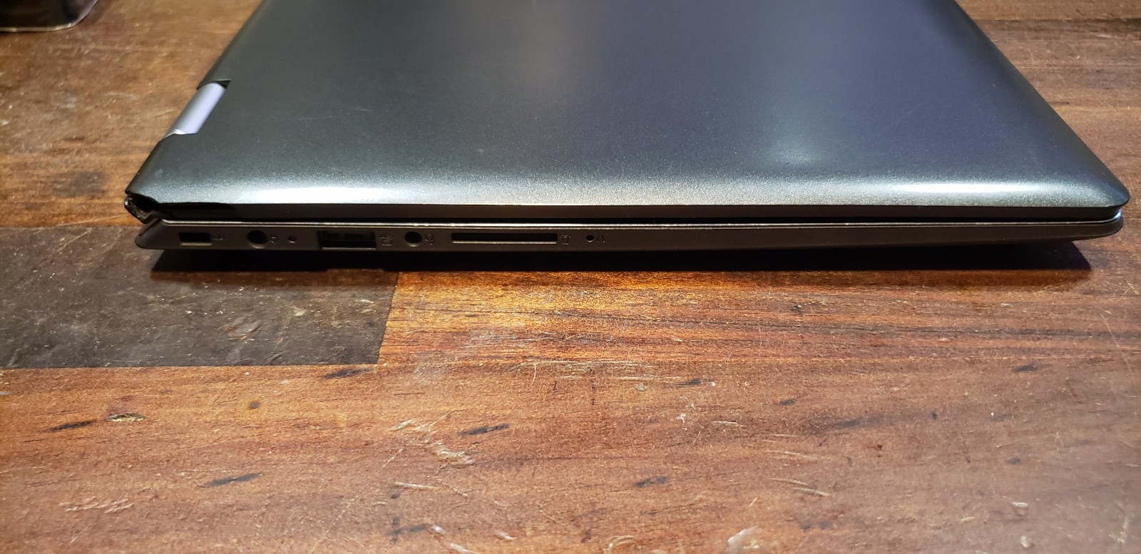 Lenovo Ideapad FLEX 4-1470 14″ Pentium 4405U 2.1GHz 4GB RAM 500GB HDD & Charger