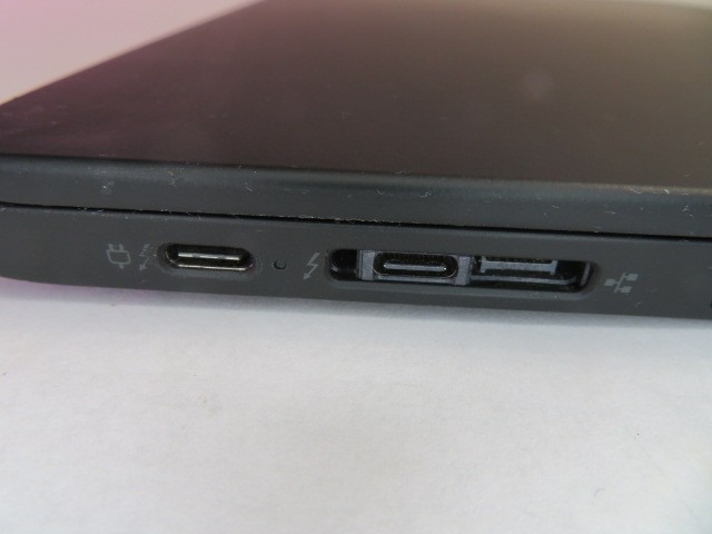 LENOVO THINKPAD X1 CARBON GEN 8 i7-10610U 16GB RAM 512GB NVMe W11PRO **READ