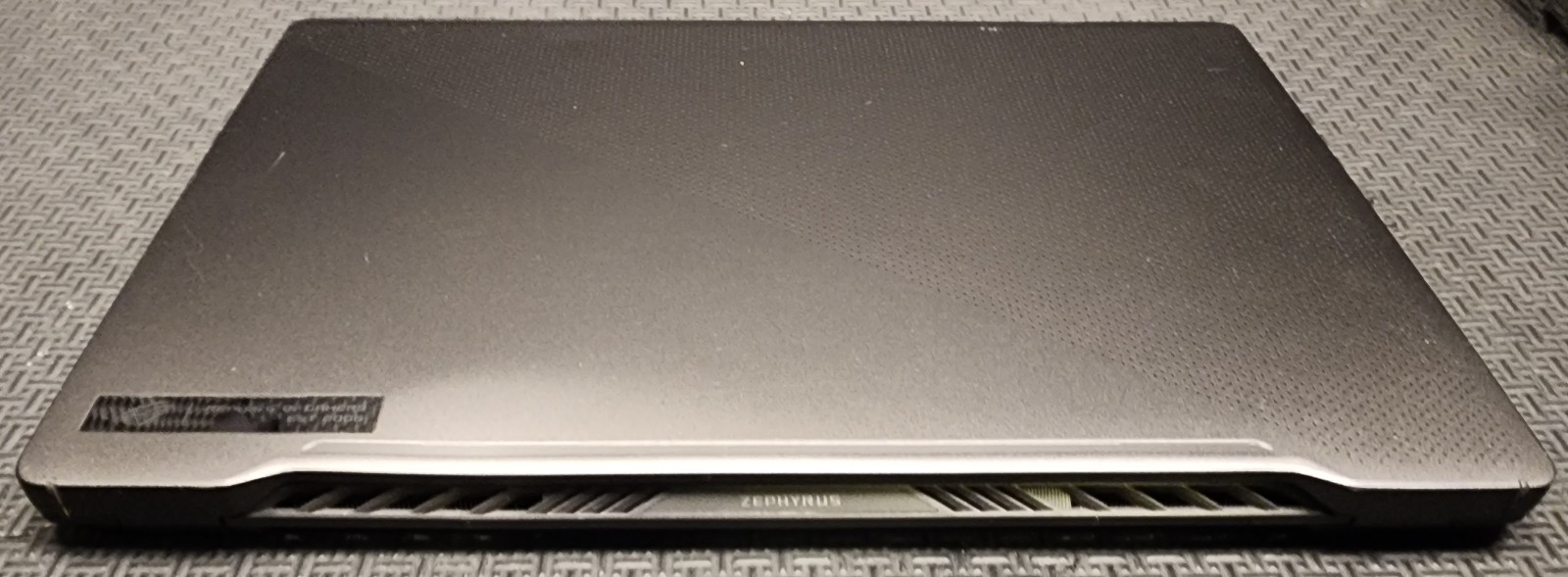 Asus ROG Zephyrus G14 14″ Ryzen 9 4900HS 16GB 500GB SSD GeForce RTX 2060 Max-Q