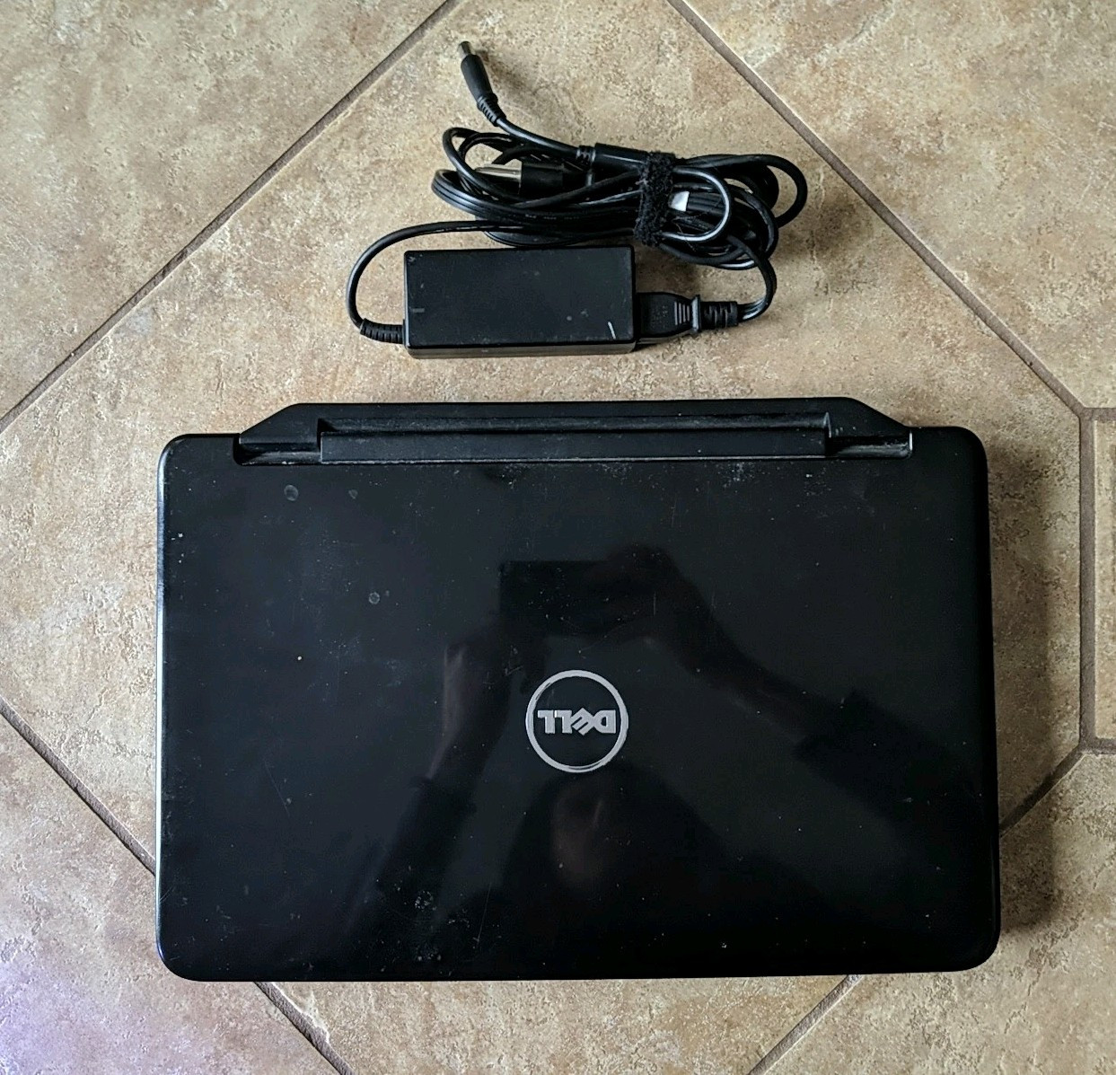 Dell Inspiron 3520 15.6″ 320GB HDD 4 GB RAM 2.4GHz i3-2370M DVD Win10 READ DESCR
