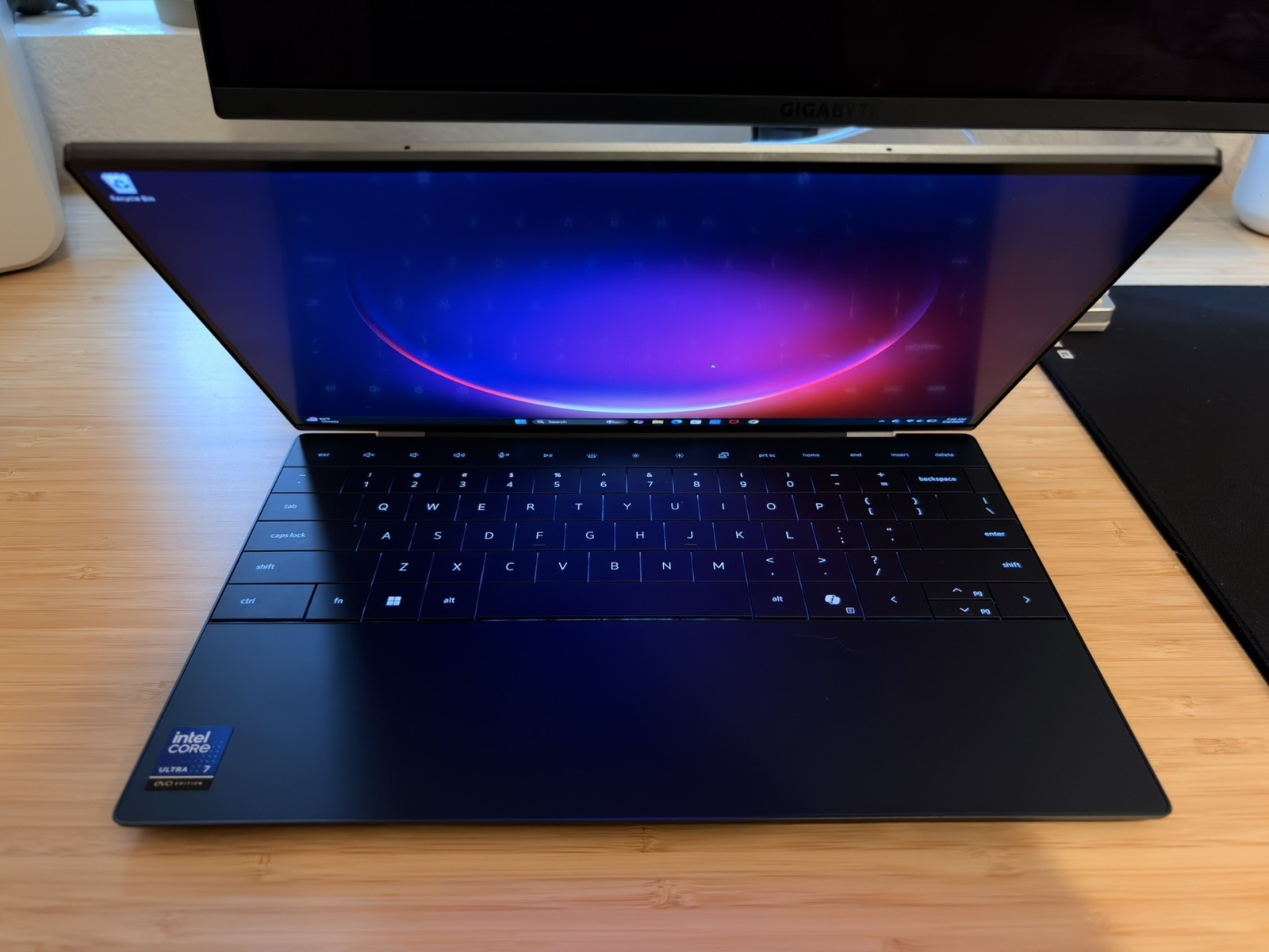 Dell XPS 13 9350 13.4″ Copilot+ Laptop Intel Core Ultra 7 256V 16GB RAM 512GB