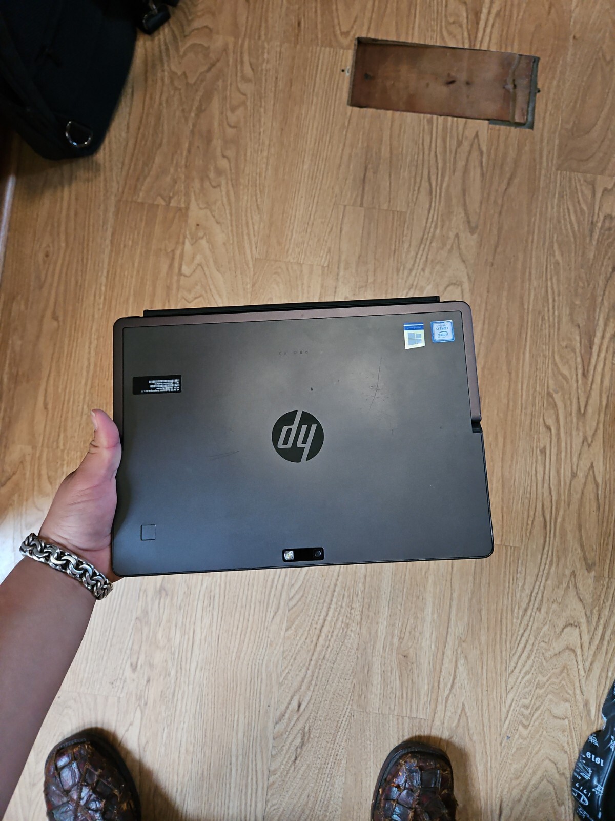 HP Pro X2 612 G2 Core i5-7y54 1.20GHz 8GB 256GB Touch Screen Tablet PC