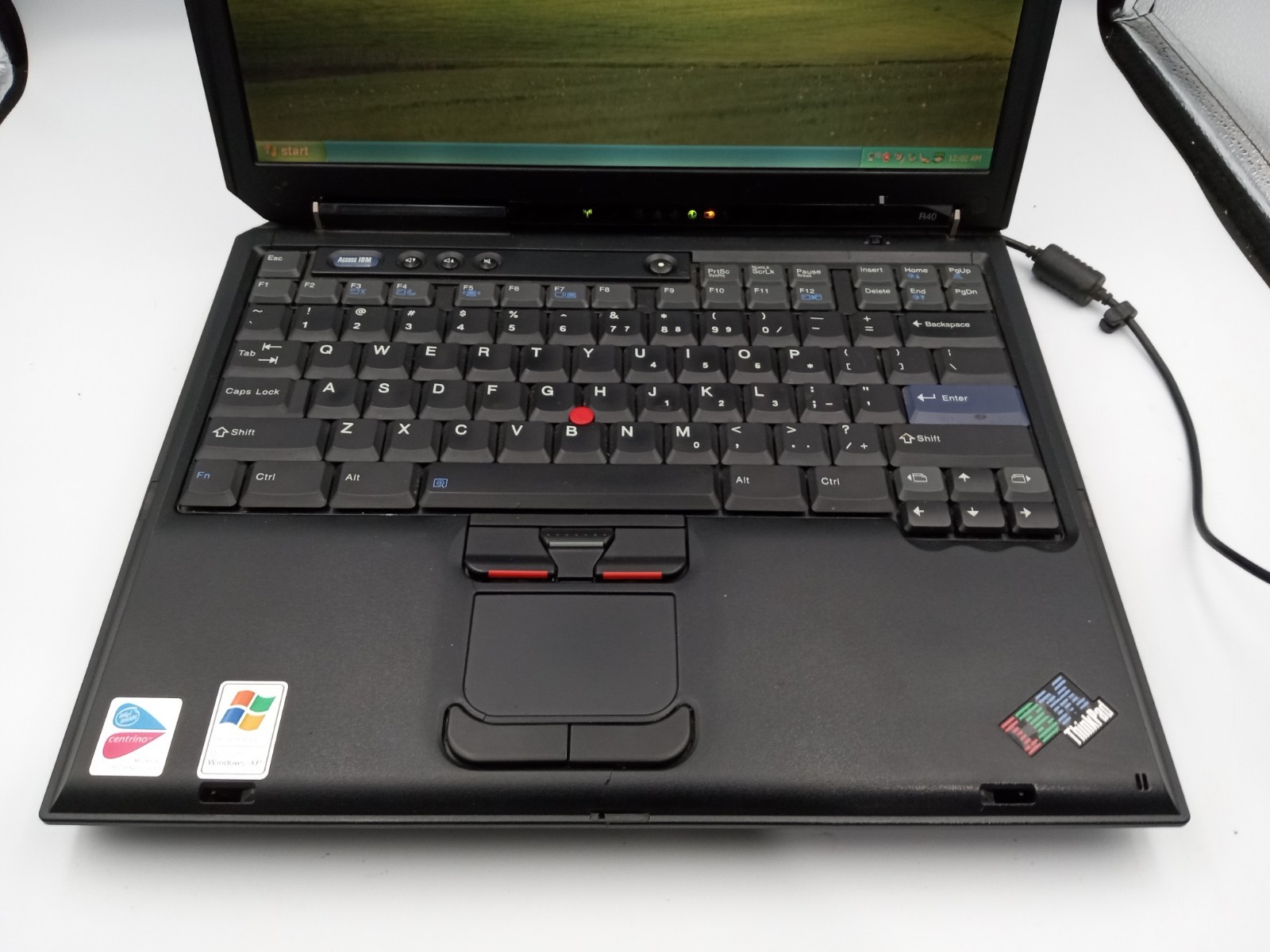 IBM ThinkPad R40 2897-93U 14.1″ Pentium M 1.4GHz 1.25GB RAM 60GB HDD WinXP -RR