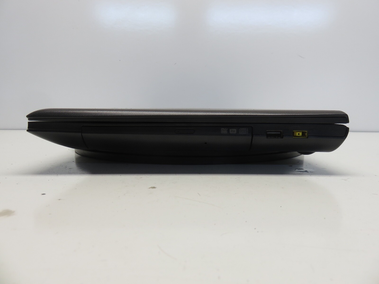 Lenovo Ideapad G500 Intel i5-3230M 2.6GHz 4096 MB NO HDD No Batt