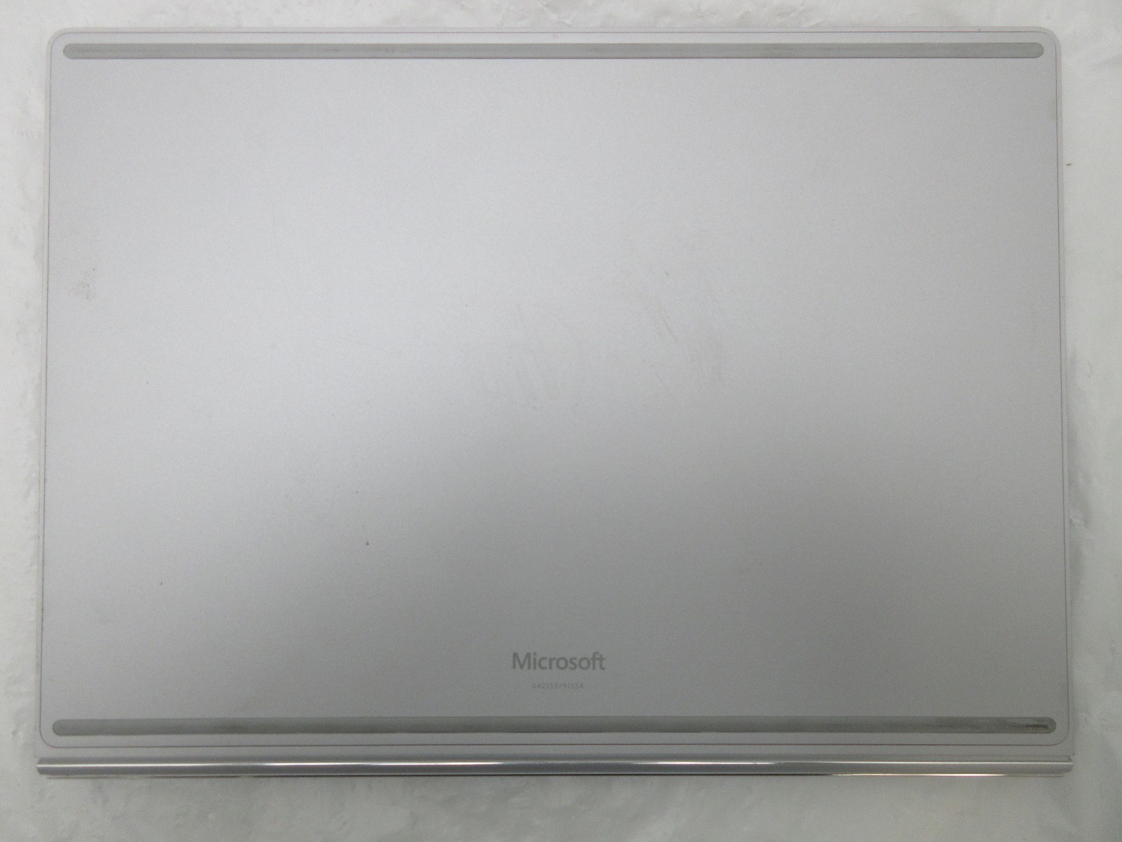 Microsoft Surface Book 2 13.5″ : i7-8650U 1.9GHz : 16GB : 512GB SSD : Grade B