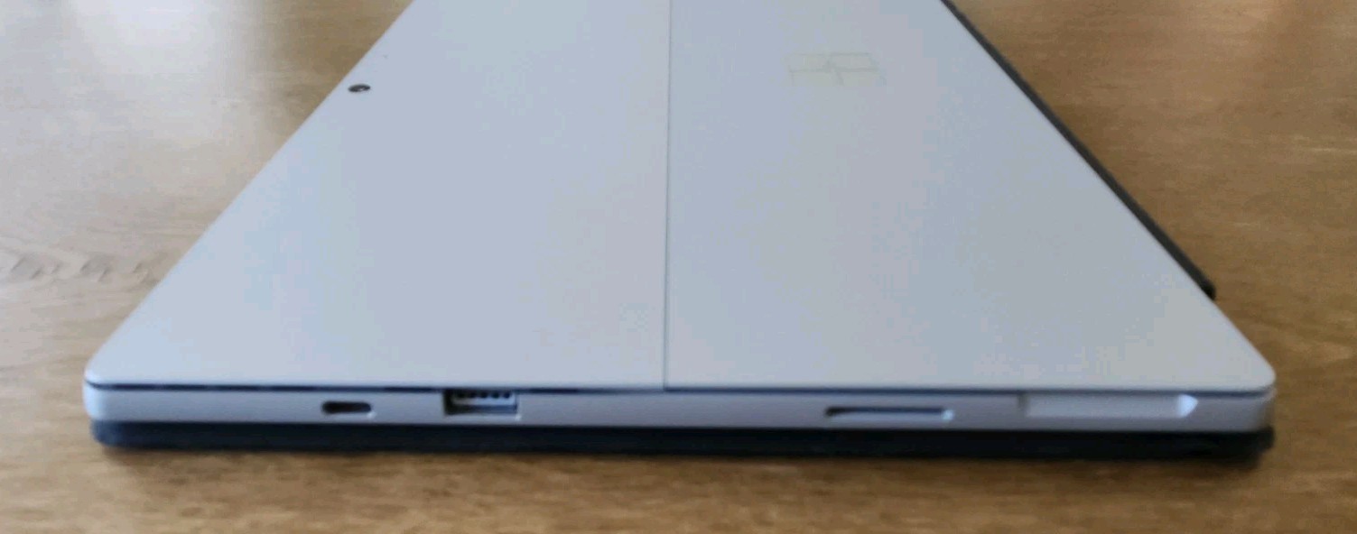 Microsoft Surface Pro 7+ plus i7, 16GB, 256 SSD, 11th Gen 1165G7 processor,