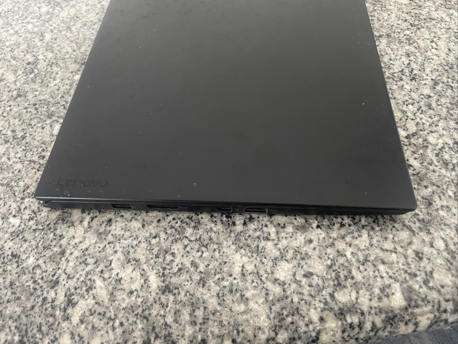LenovoX1 Carbon Laptop i5 6200U 2.30GHZ 14″ FHD 8GB RAM 256GB NVMe Windows 10Pro