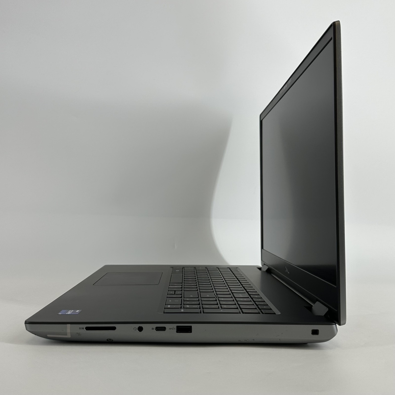 Dell Precision 7780 17.3 4K 2.2 GHz i9-13950HX 64GB 2TB SSD NVIDIA RTX 3500 Ada