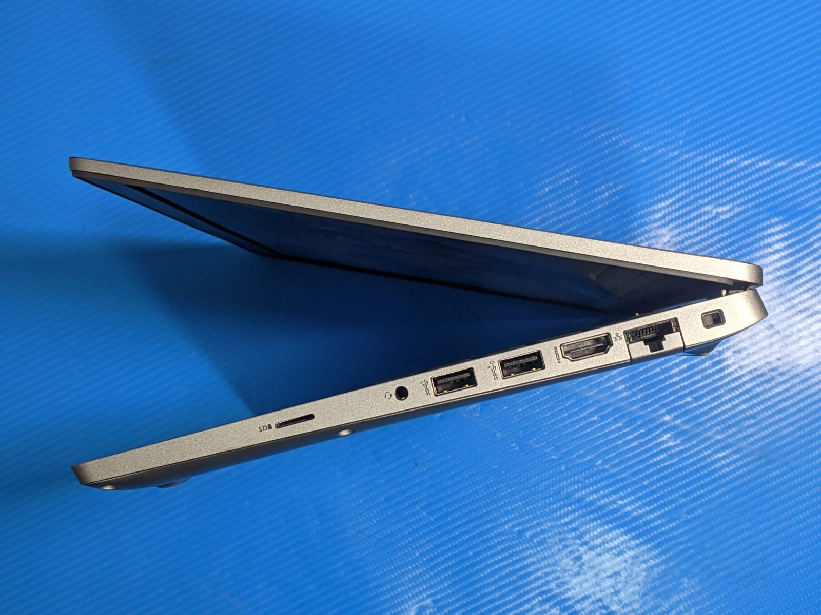 Dell Latitude 5430 14″FHD i7-12th 1.8GHz 8GB 512GB SSD W11P ExcellentBattery +PA