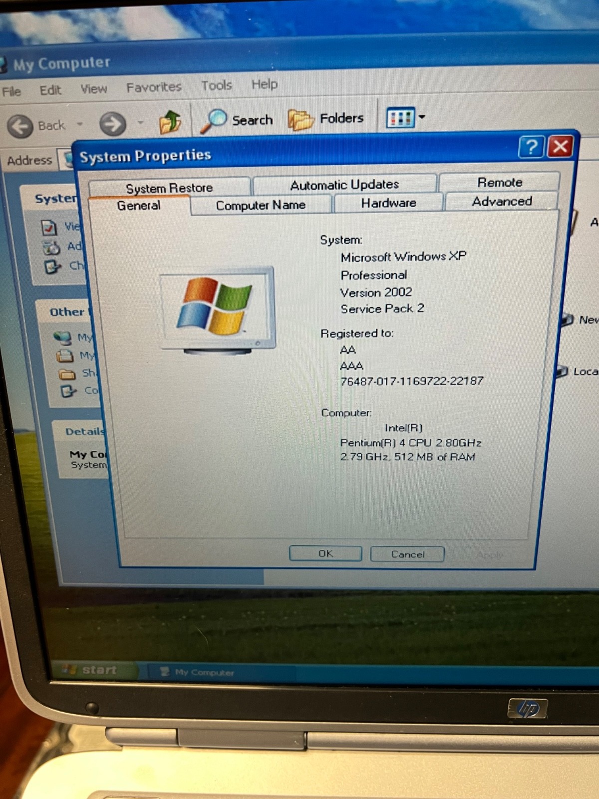 HP Pavilion zd7000 17in Intel P4 2.8GHz 512mb 80GB Win XP w/ Expansion Base