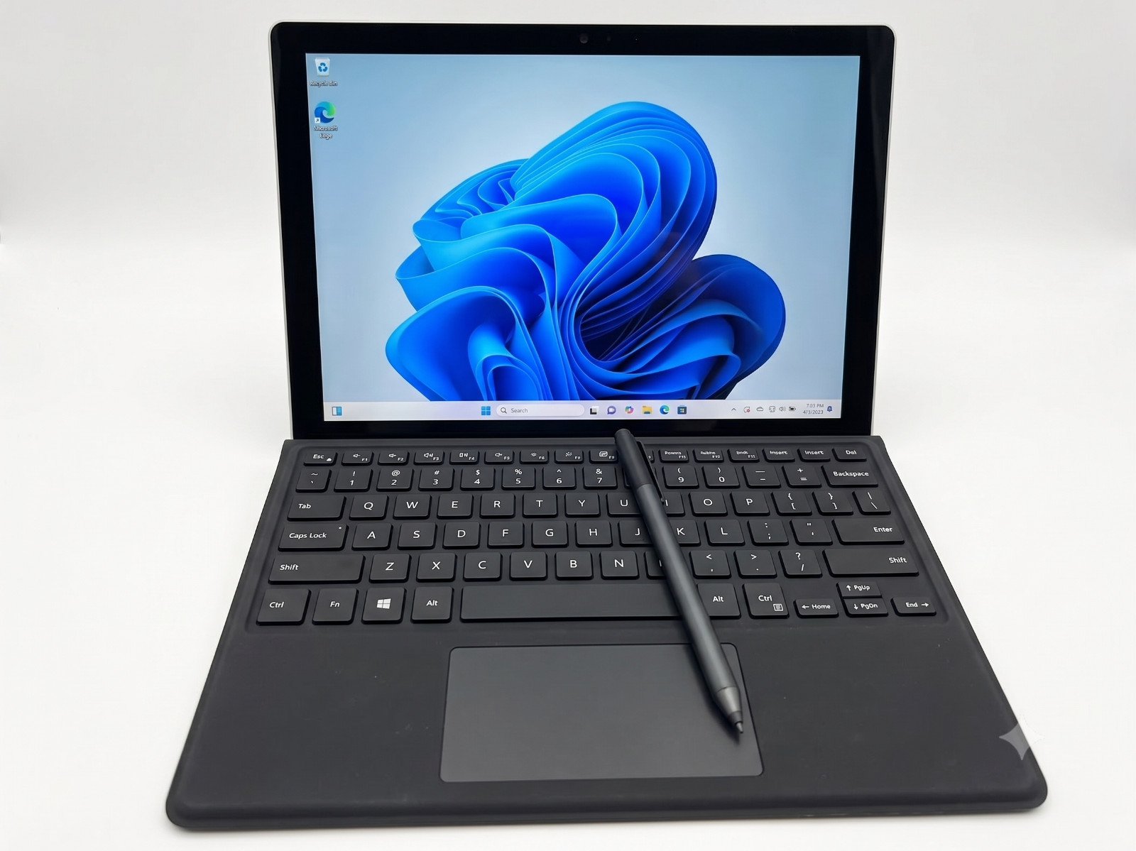 Dell Latitude Tablet 5285 i5-7300U/256GB SSD 8GBRAM Win11 Pro with Targus case