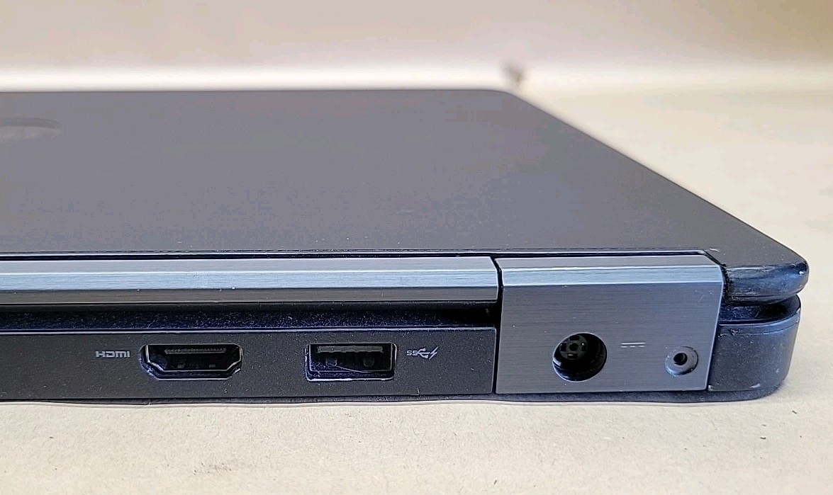 Dell Latitude E7450, Intel Core i5-5300U @ 2.3GHz, 8GB RAM, NO SSD, NO OS