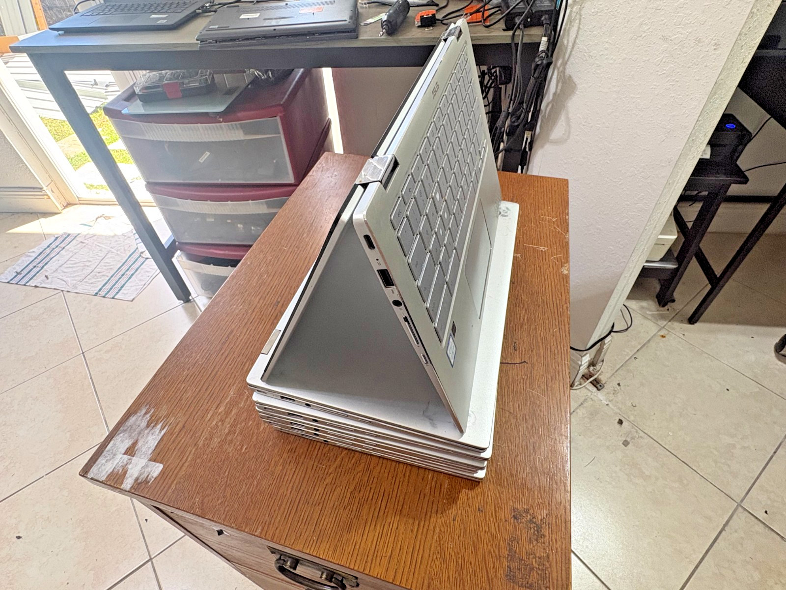 LOT 6X ASUS Chromebook C434T A-DSM4T 14″ Touchscreen 2in1. Core m3 “PARTS ONLY”