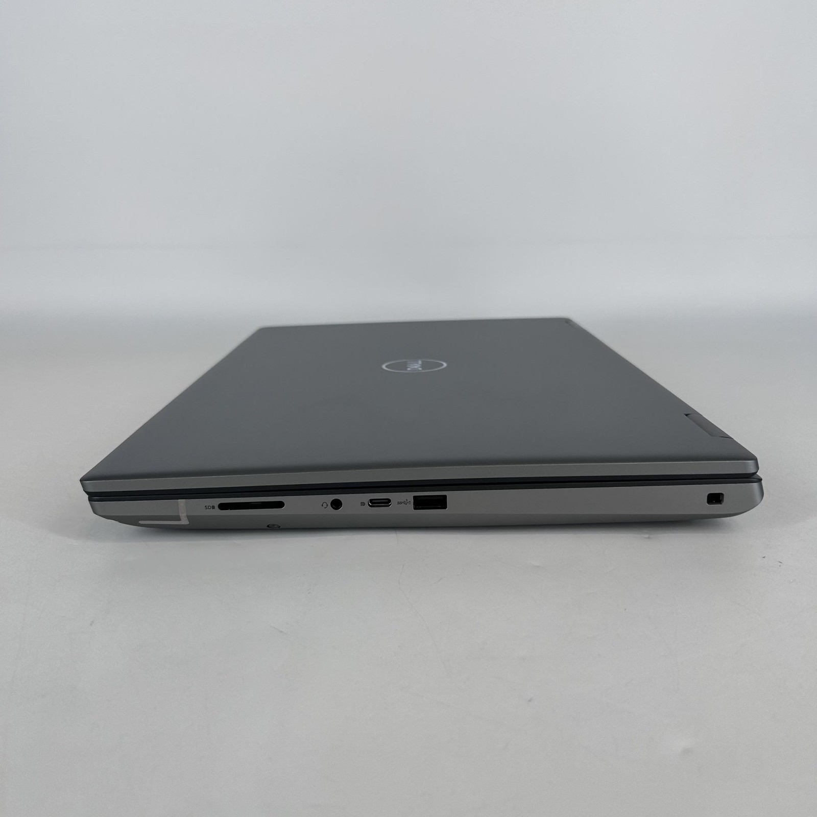 Dell Precision 7780 17.3 FHD TOUCH 2.2 GHz i9-13950HX 64GB 1TB SSD RTX 3500 Ada