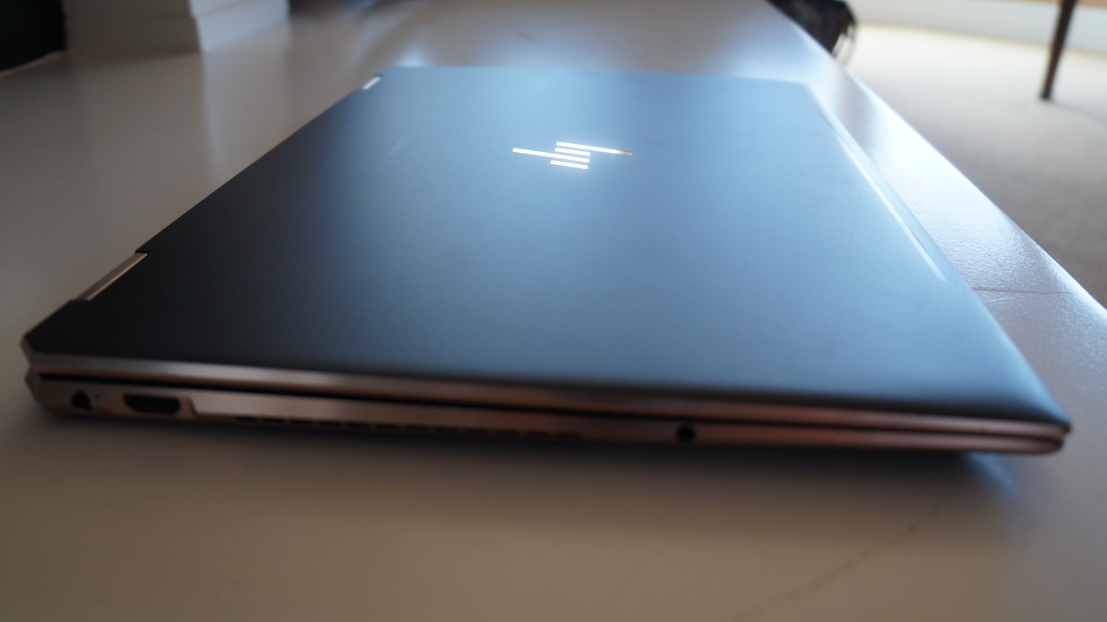 HP Spectre x360 15-DF i7-8565U 1.8GHz 8GB RAM 256GB SSD 4K Display, READ.