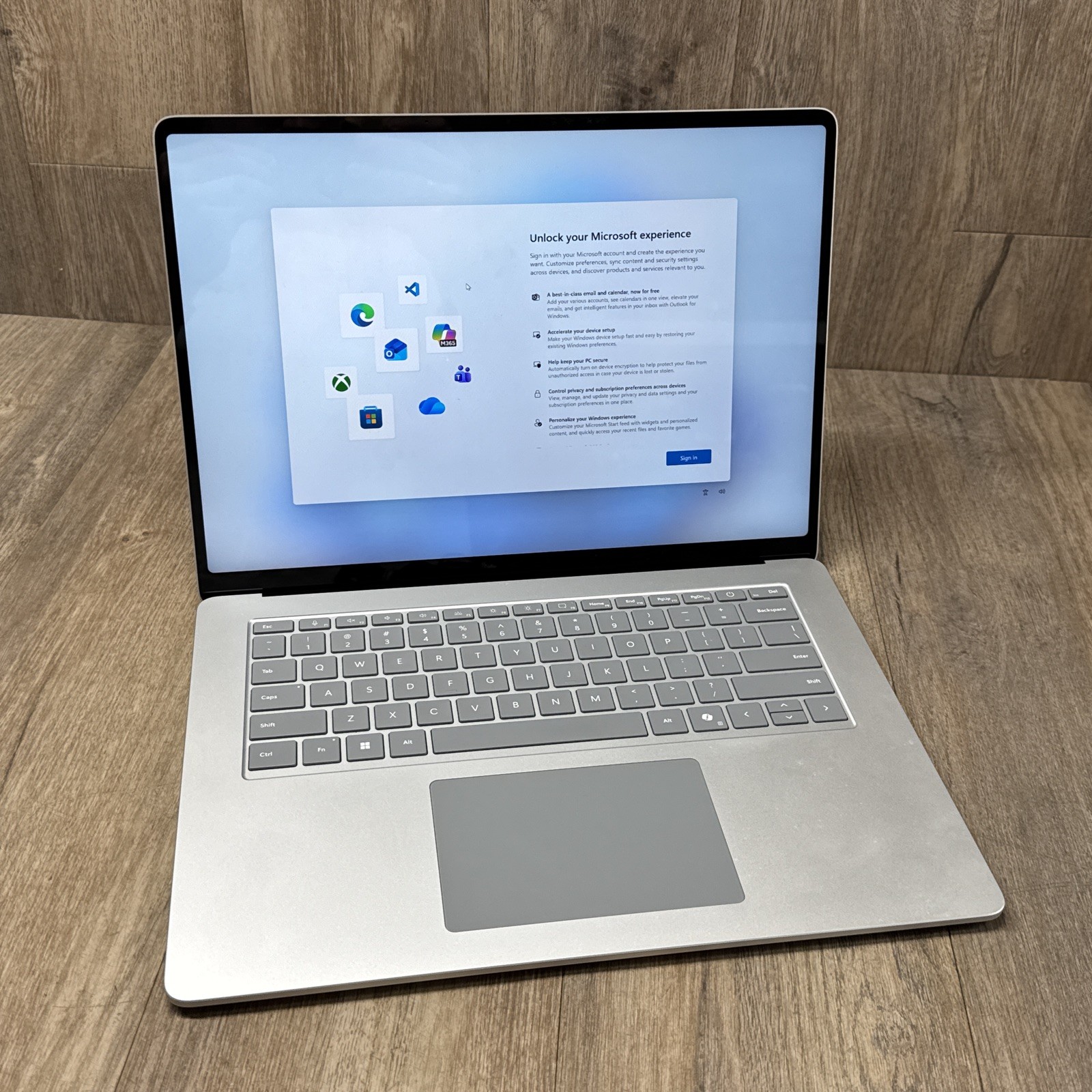 Microsoft Surface Laptop 7 2037 13.8″ Snapdragon X 3.4GHz 16GB RAM 512GB SSD