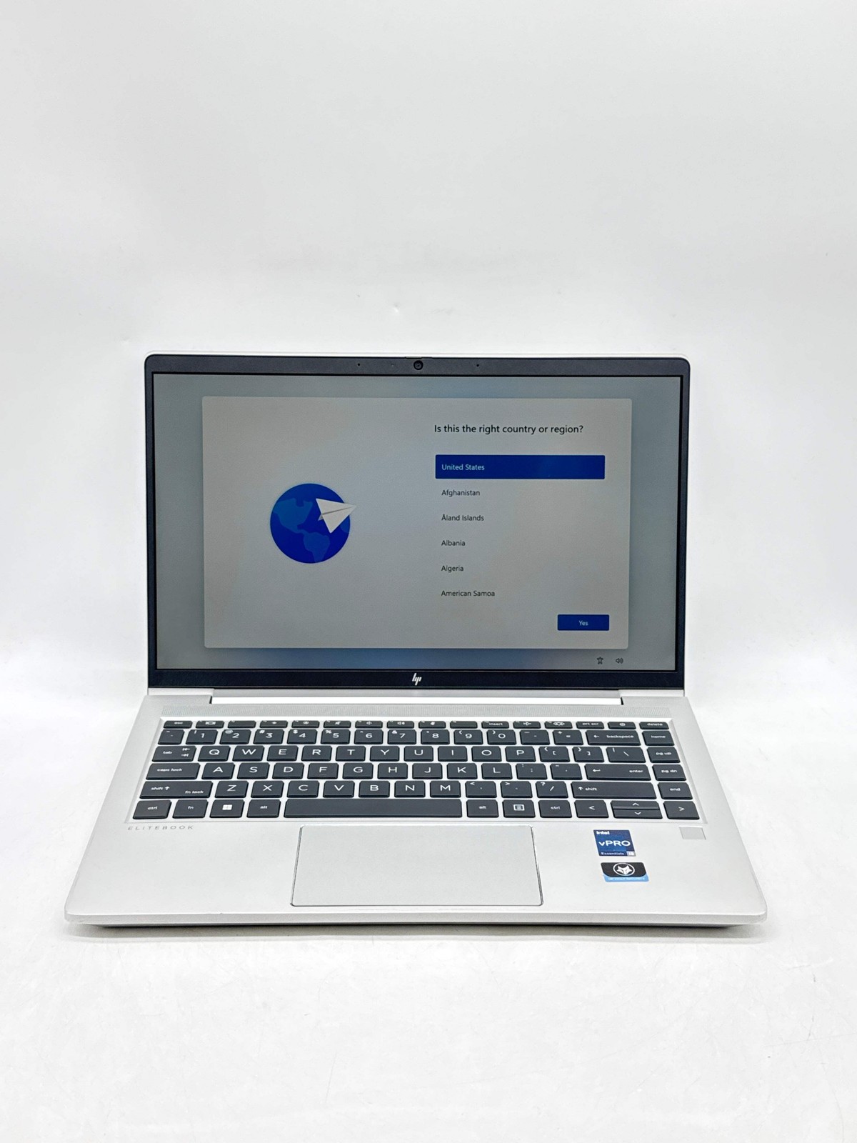 HP EliteBook 640 G10 14.0″ FHD Touch Core i5-1335U 1.30GHz 256GB SSD 8GB RAM