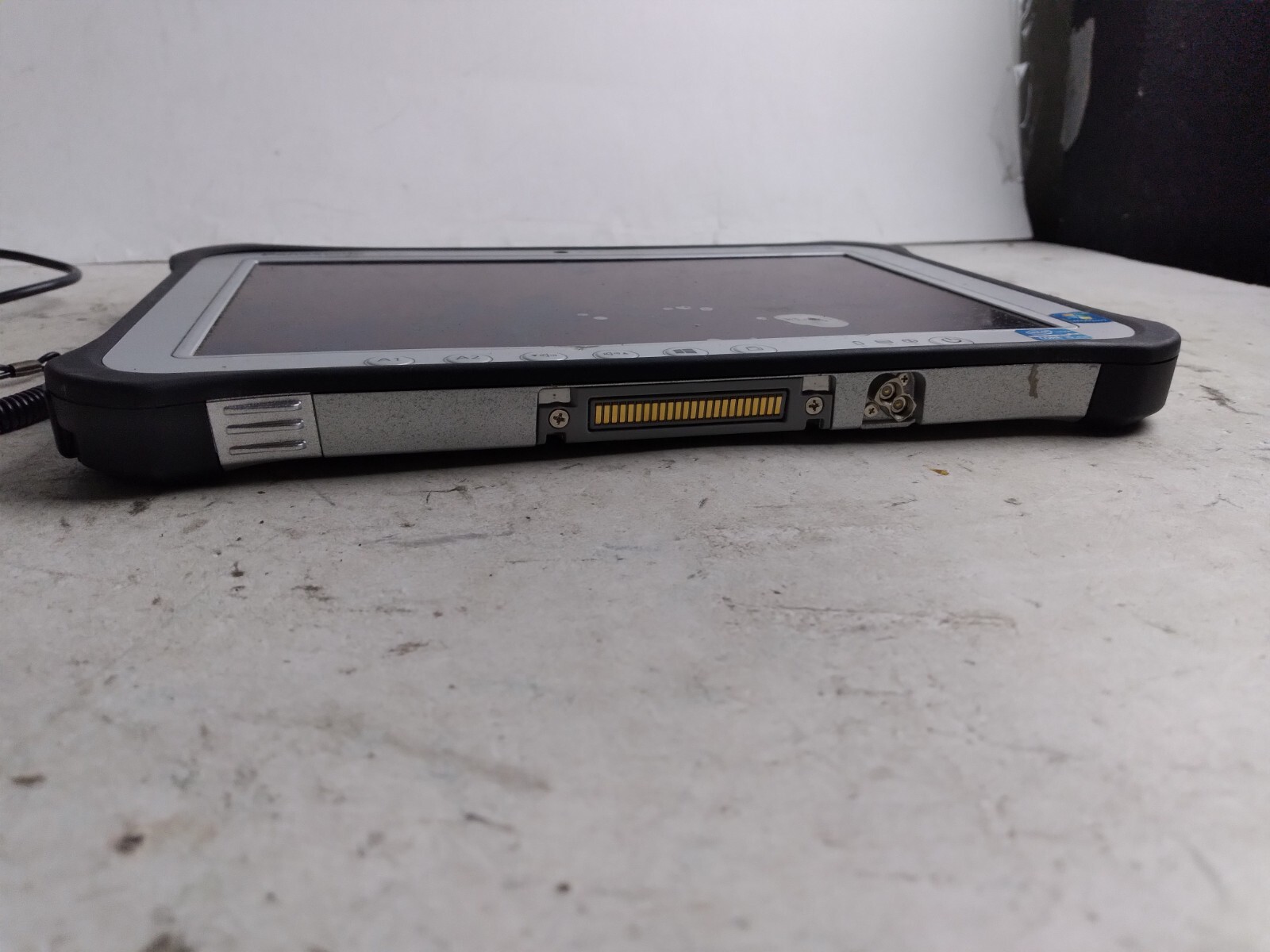 Panasonic FZ-G1AABAB1M w/i5-3437U, 4GB RAM, 120GB HDD, 10″ Touchpad for parts