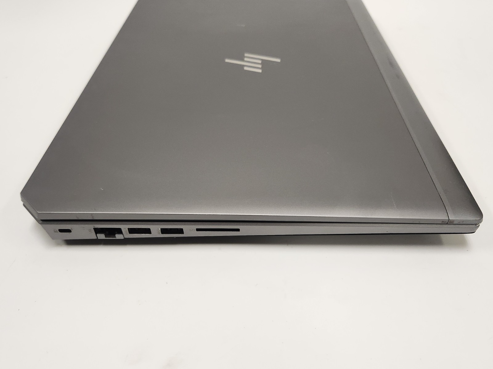 HP ZBook 15 G5 15.6″ i7-8850H 2.6Ghz 32GB RAM 512GB M.2 NVMe P2000 W11P