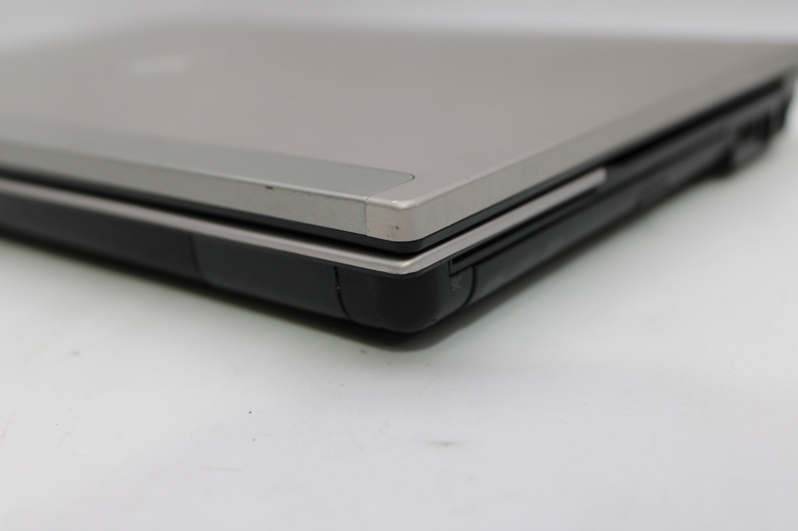 HP Elitebook 8440p 14″ i5-M560 2GB RAM NO STORAGE/OS *PARTS/REPAIR*