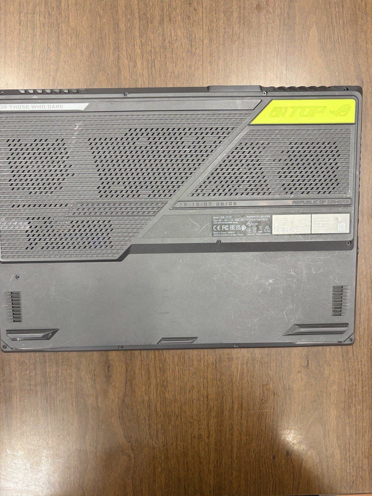 ASUS G17 (GAMING LAPTOP) 17.3in 240Hz RTX 4060-32GB RAM-2TB SSD. ORIGINAL BOX