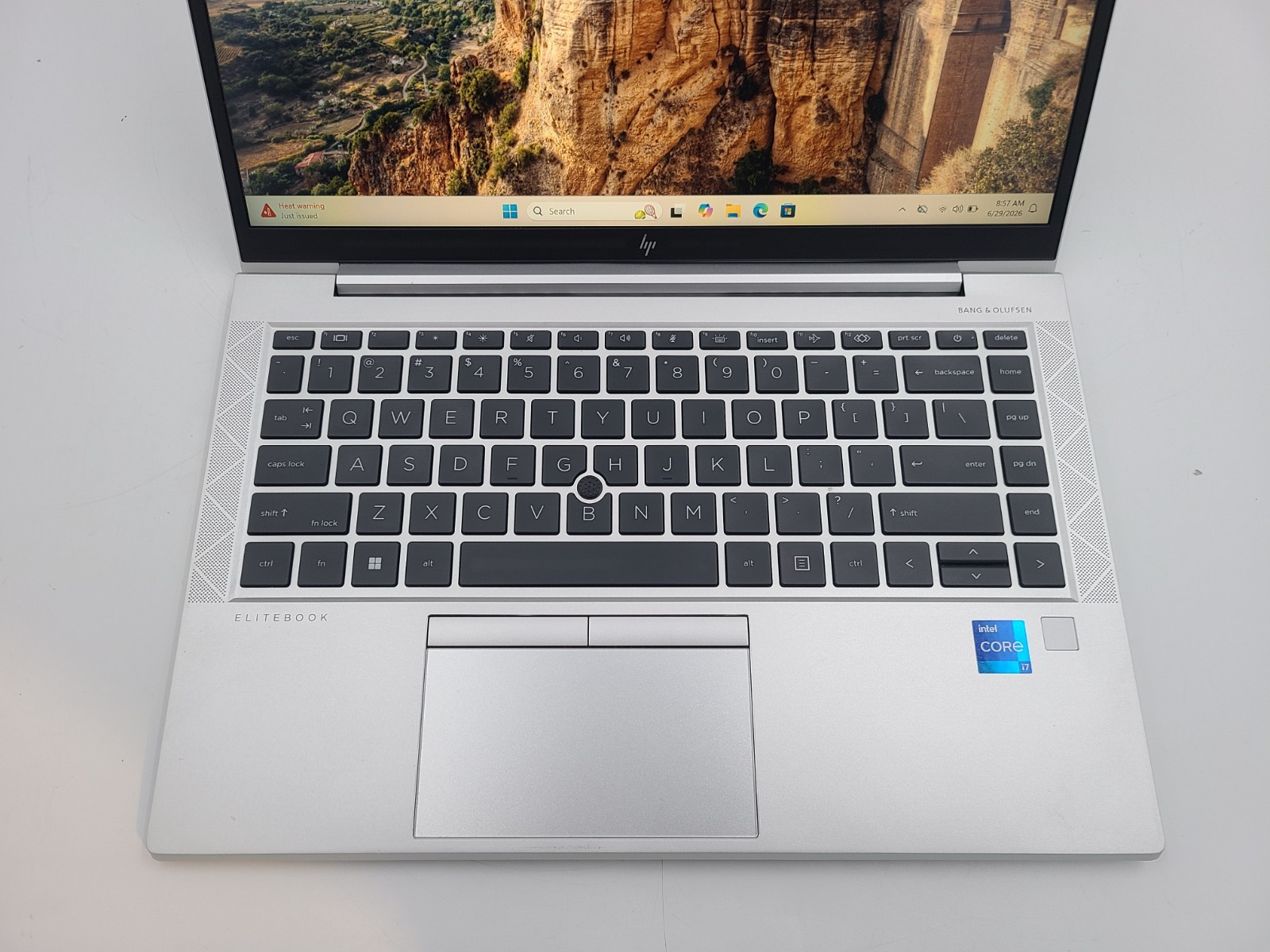 HP EliteBook 840 G8 i7-1165G7 2.80GHz 16GB Ram 256GB SSD Win 11 PRO