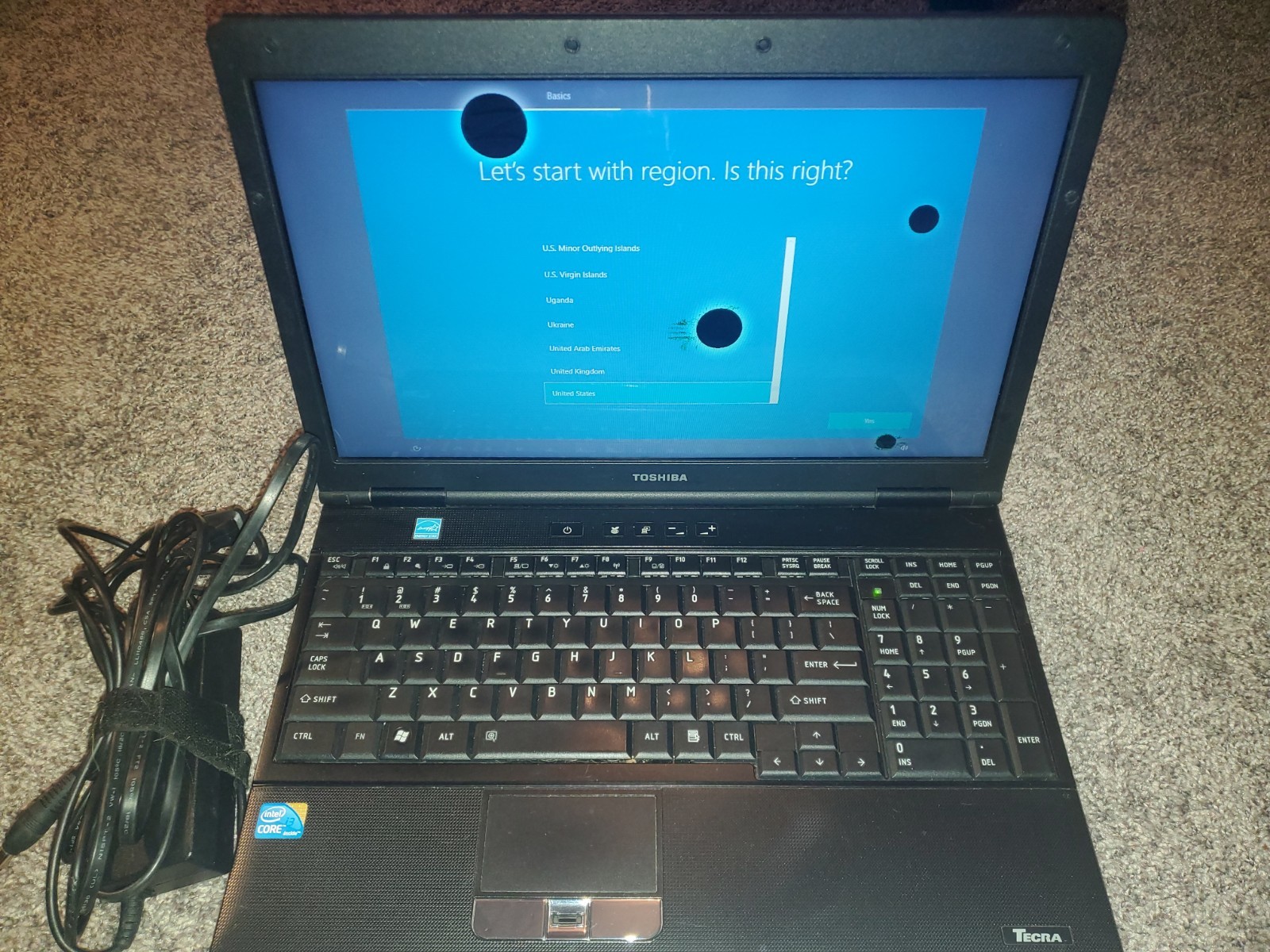 Toshiba Tecra A11 Laptop – Windows 10 Included – Bad Display (PTSE0U-0C502G)