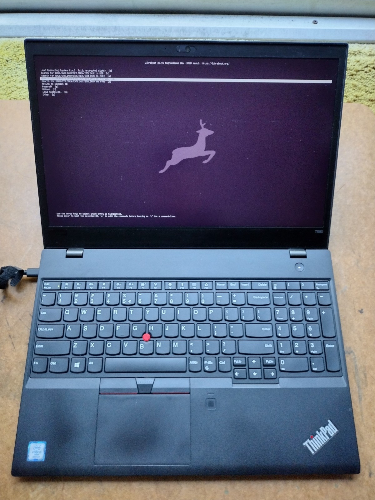 ThinkPad T580 Libreboot i5-8350U 8GB RAM 128GB SSD 61 BAT AC Touchscreen *READ*