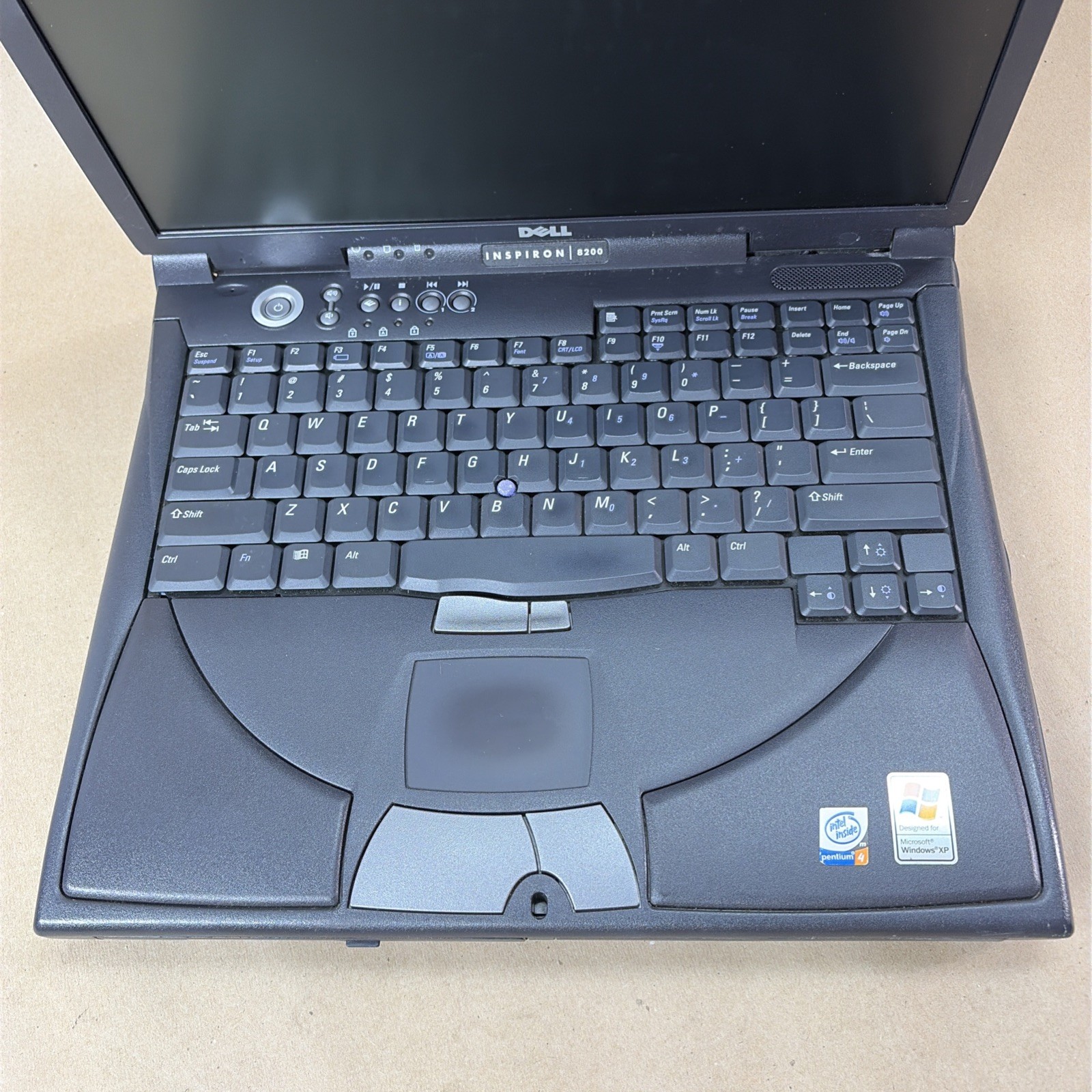 FOR PARTS Dell Inspiron 8200 PP01X Intel Pentium 4 Laptop UNTESTED