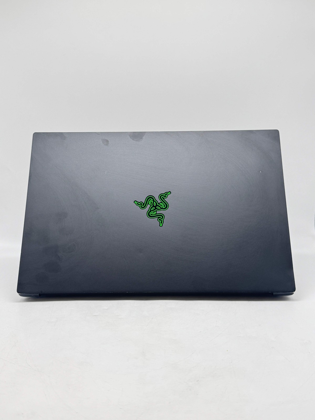 Razer Blade 15 RZ09-02385 15.6″ Core i7-8750H 8GB RAM 1TB SSD GTX 1060 Max Q