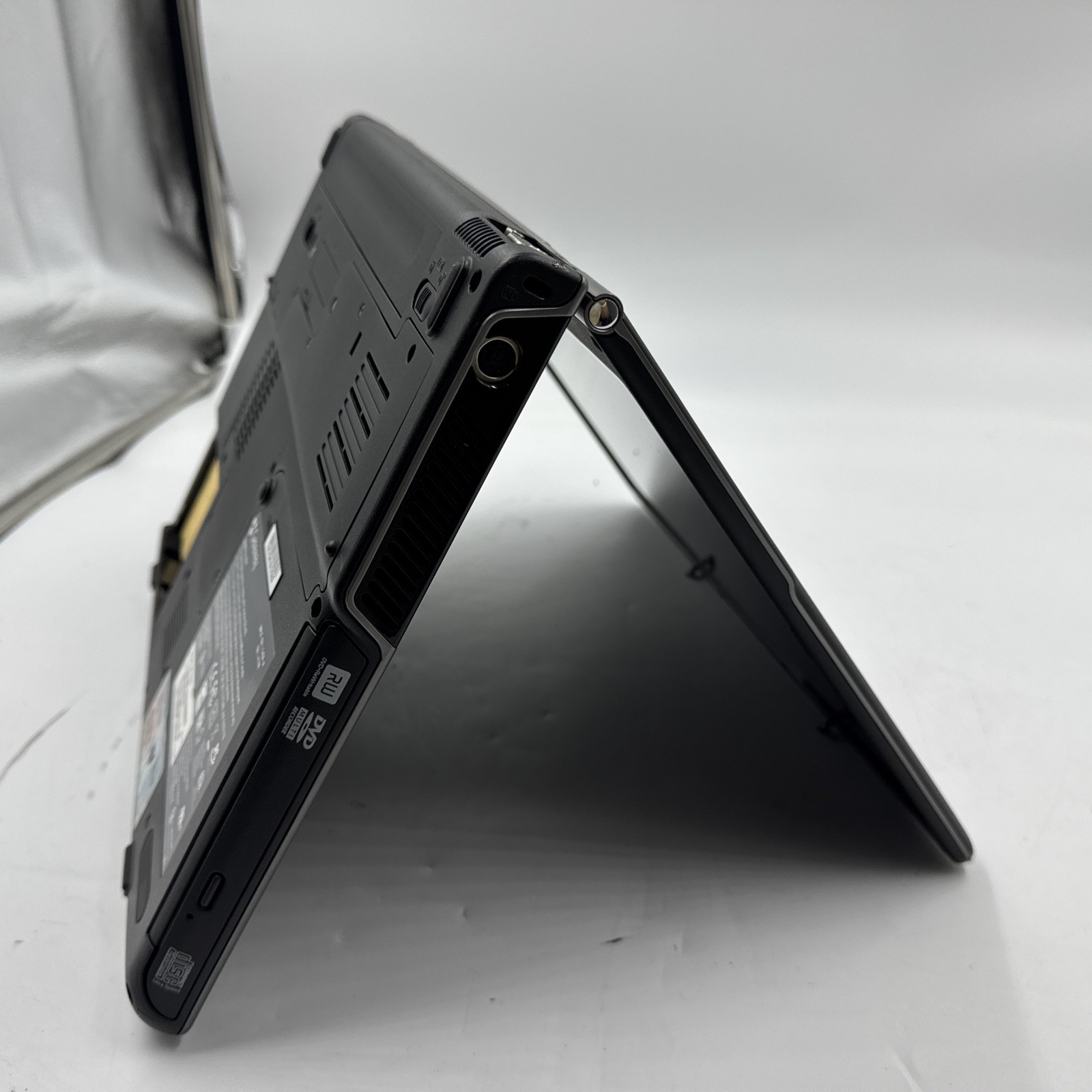 Gateway MA7 Laptop Core 2 Duo T2450 2.0GHz 4GB RAM NO HDD/OS/Caddy ( FOR PARTS)