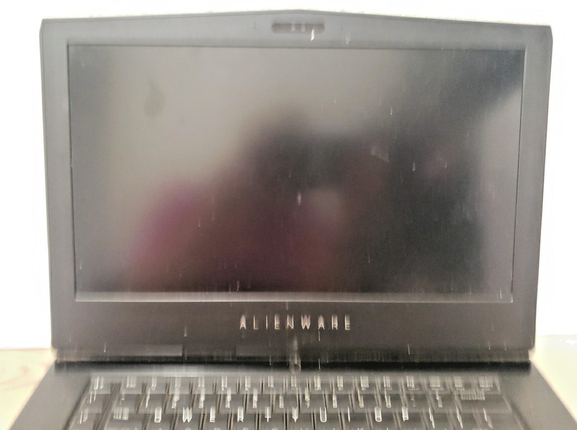 ALIENWARE 15 R3 GAMING LAPTOP i7-7700HQ 2.80GHz 8GB RAM GTX 1060 256GB-512GB