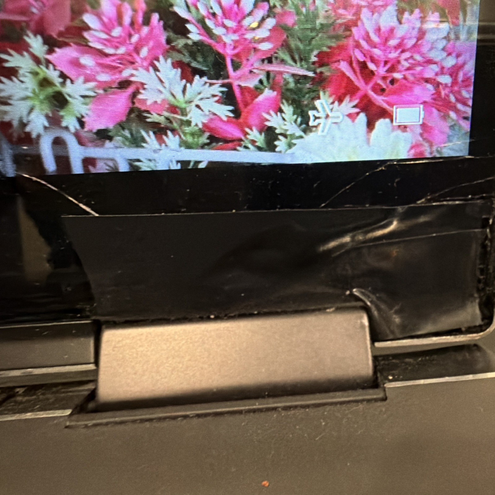 Lenovo Yoga 710-15IKB 15.6″ TouchscreenLaptop i5 8GB 238GB SSD Gray Repair/Parts