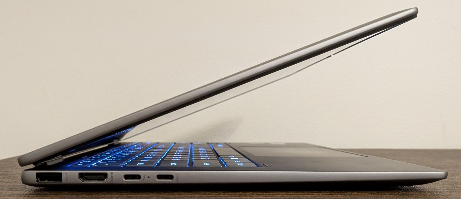 HP ENVY 14″ 2-in-1 FHD Touch (Core Ultra 7 155U, 16GB DDR5, 1TB SSD) Laptop Gray