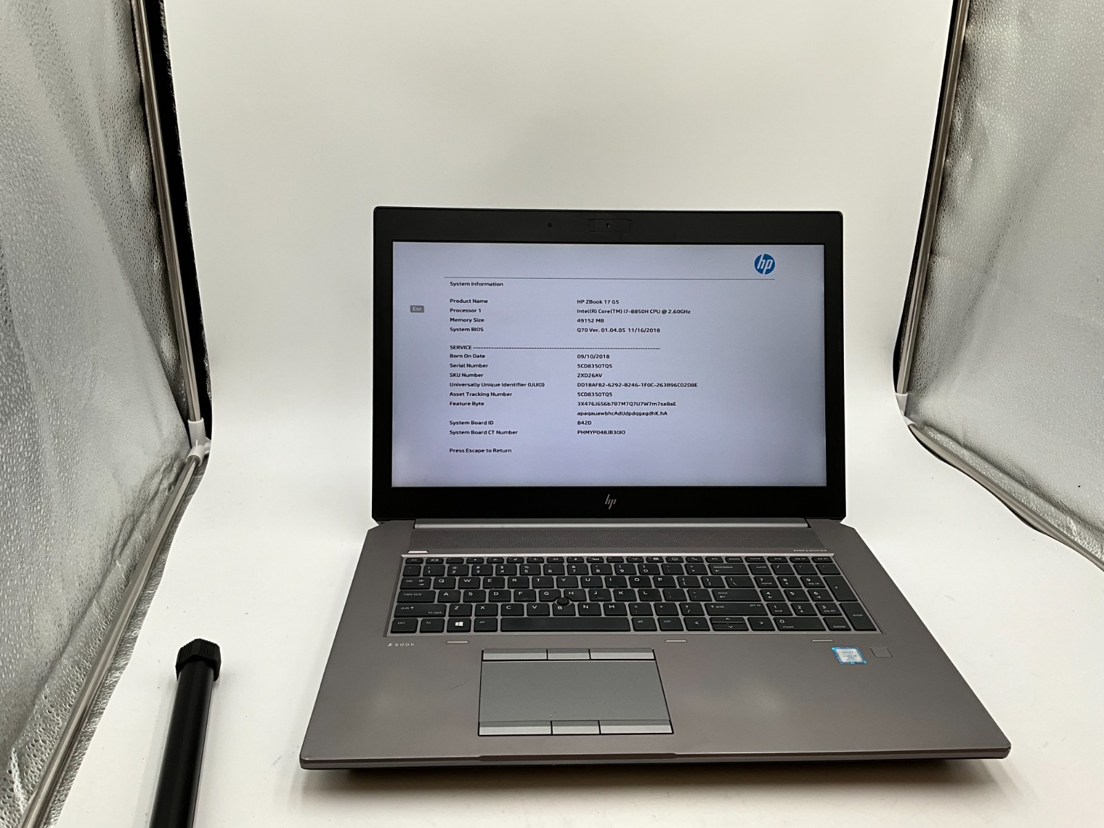HP ZBook 17 G5 2XD26AV i7-8850H 48gb 512GBx1TB P4200 LAPTOP 5CD8350TQ5